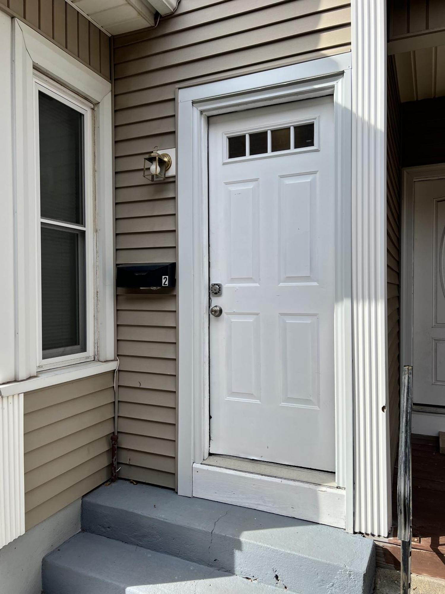 Large Duplex In Town Center Apartment Southington Exterior photo